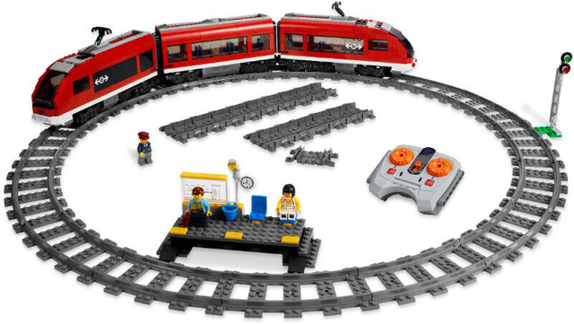 LEGO 7938 PASSANGER TRAIN , NEW, 2010 dans Jouets et jeux  à Ville de Montréal - Image 2