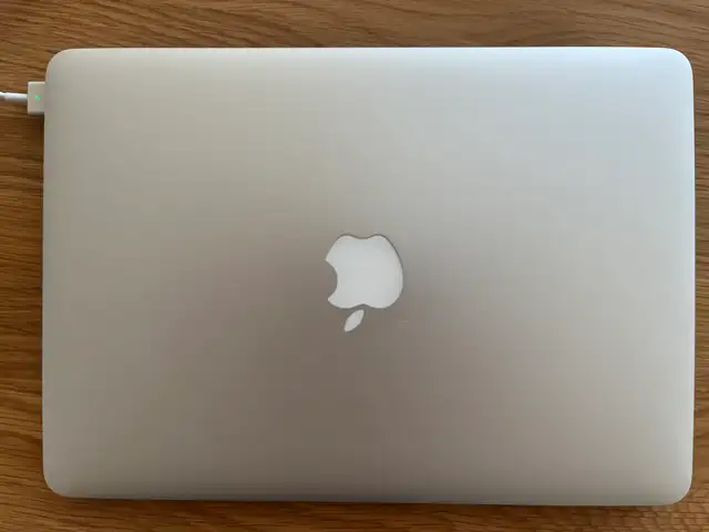 Puissant MacBook Pro Mid 2014 + nouveau chargeur in Laptops in City of Montréal - Image 2