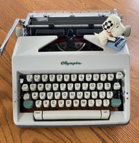 1964 Olympia SM9 Typewriter ~ Mint!