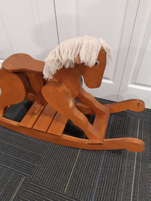 Wooden Rocking Horse in Toys & Games in Kitchener / Waterloo - Image 2