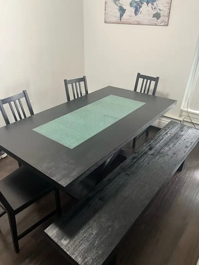dining table 4 chairs and bench  in Dining Tables & Sets in Calgary - Image 3