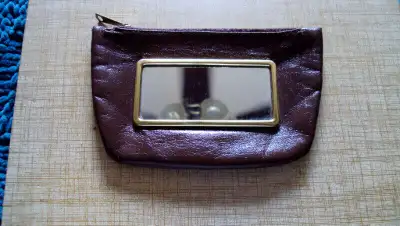 VINTAGE 50'S/60'S  BROWN LEATHER CHANGE PURSE, View more