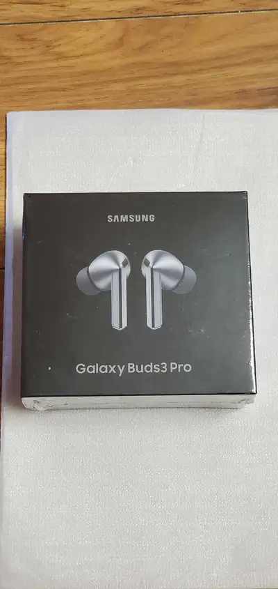écouteurs buds 3 pro neufs Bluetooth Antibruit Scellés , View more