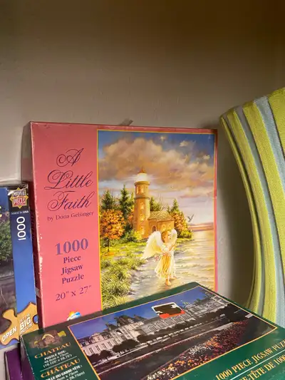 Waddington -seaside villas. 1250 PCs These are 1000 pcs each A Little Faith; (Serendipity) Sewing ro...