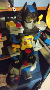 Fisher Price Batman DC Batcave