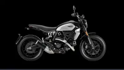 Moto Ducati Scrambler 2022 seulement 2860Km, Femme proprio Raison: n’en fait pas assez Comme neuve