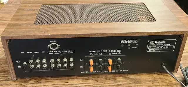 TECHNICS SU-7600 AMPLIFIER in Stereo Systems & Home Theatre in City of Toronto - Image 4