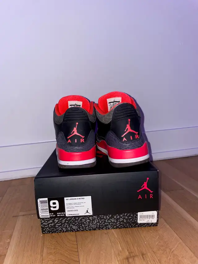 Jordan 3 retro ‘Crimson Red’ in Men's Shoes in City of Toronto - Image 4