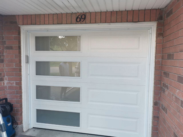 Modern Insulated Garage Doors in Garage Doors & Openers in Peterborough - Image 3