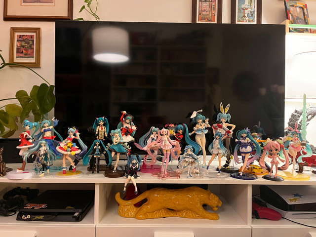 Hatsune Miku Figure Lot/ Selling Collection!!  in Arts & Collectibles in City of Toronto
