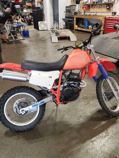 1985 XR200R Runs, drives, stops. Does not idle correctly and dont have the time to figure it out. Ca...
