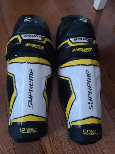 10" Bauer Shin Guards, View more