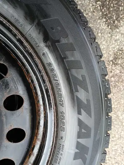 Set of 4 Blizzaks on steel rims that fit Dodge grand caravan. Tires have approximately 35,000 km on...