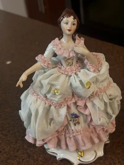 Dresden doll, View more