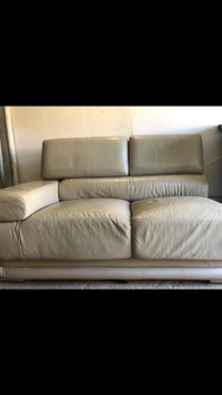 Selling leather sofa set