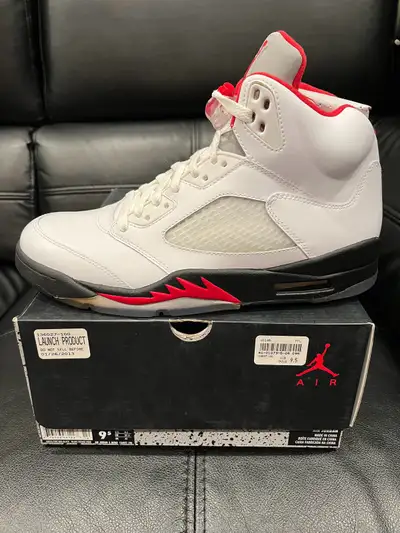 Air Jordan 5 Retro • Fire Red Silver Tongue • size 9.5, View more