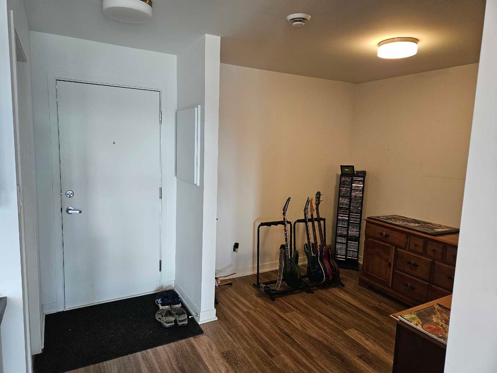 173 Blvd. Armand-Frappier — photo 2