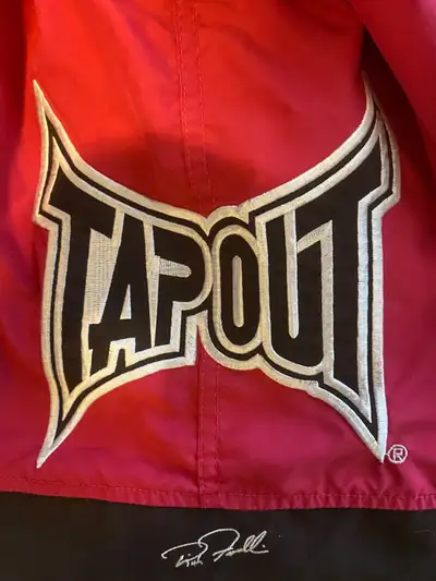 Rare mint Tapout Signature Rich Franklin fight shorts!former middleweight ufc champion!RARE size lar...