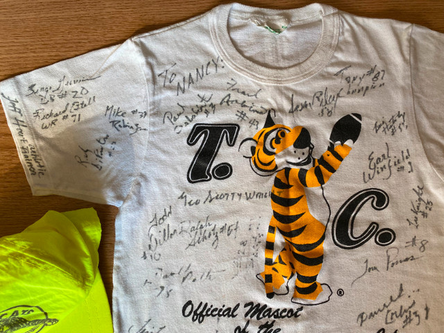 Vintage Tiger-Cats Memorabilia and Autographed Hat and Shirt in Arts & Collectibles in Hamilton - Image 3