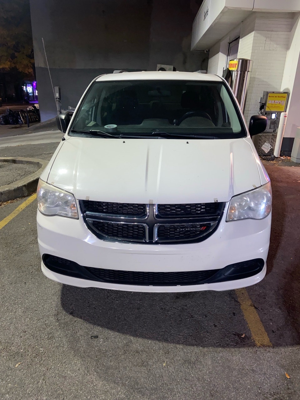 DODGE GRAND CARAVAN 2013 ( Stow and go ) | Cars & Trucks | City of ...