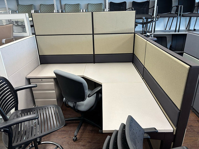 Teknion TOS System! in Desks in Kelowna - Image 4