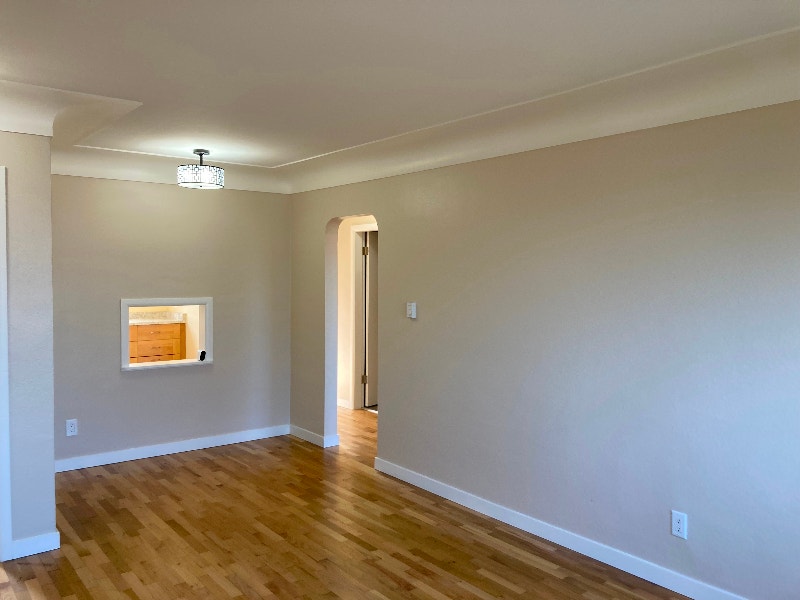 Sunny and quiet 2 bedroom apartment for rent Long Term Rentals