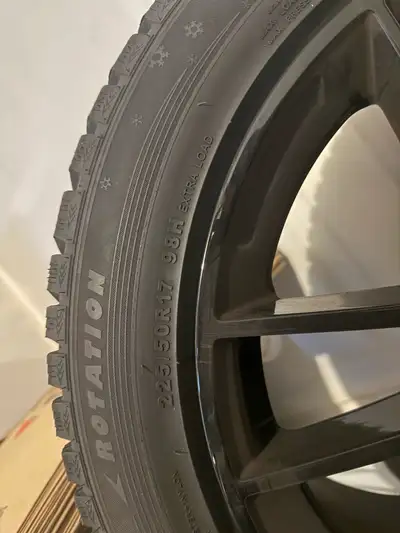 A set of winter tire Only used a winter Mercedes-Benz CLA 250/ 225/50/R17 Brand: kapsen