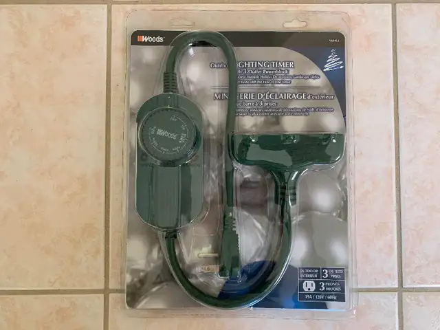Outdoor light sensor timer with 3 outlet powerblock in Outdoor Lighting in City of Toronto - Image 2