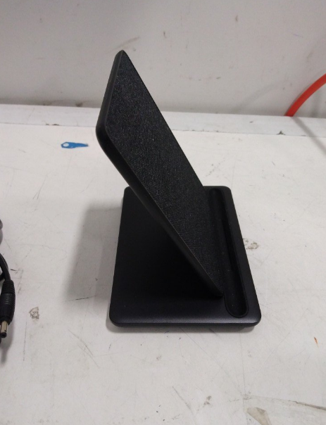 ANKER WIRELESS CHARGING DOCK FOR KINDLE PAPER WEIGHT SIGNATURE in General Electronics in Markham / York Region - Image 6