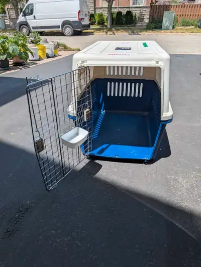 L/XL dog crate (airline approved), View more