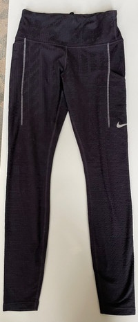 NIKE athletic leggings (size Small)