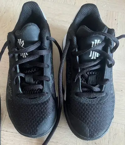 Nike Kyrie 5 Grade School Shoes Size 11C, View more