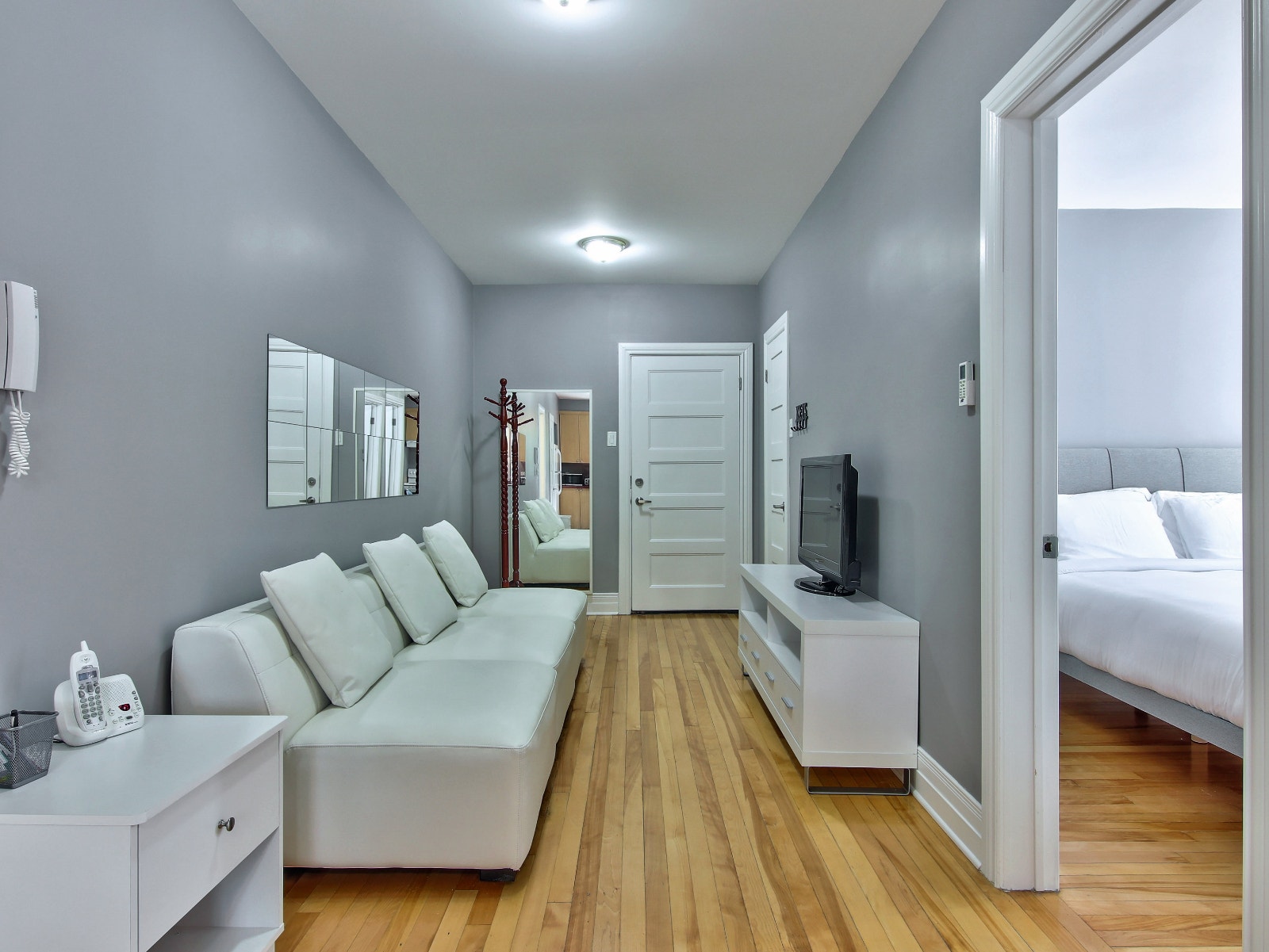 2 BEDROOMS FURNISHED APARTMENT — photo 3