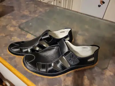 Black Woman's  Shoes, View more