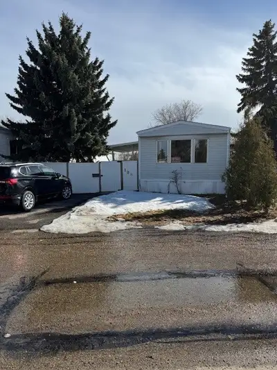 We are selling a a1986 3 bedroom mobile home located in Evergreen trailer park. 3 Bedroom 1 Bath Inc...