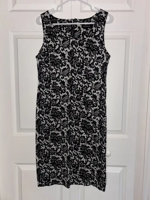 Dresses (Size 12) in Women's - Dresses & Skirts in Saint John - Image 8
