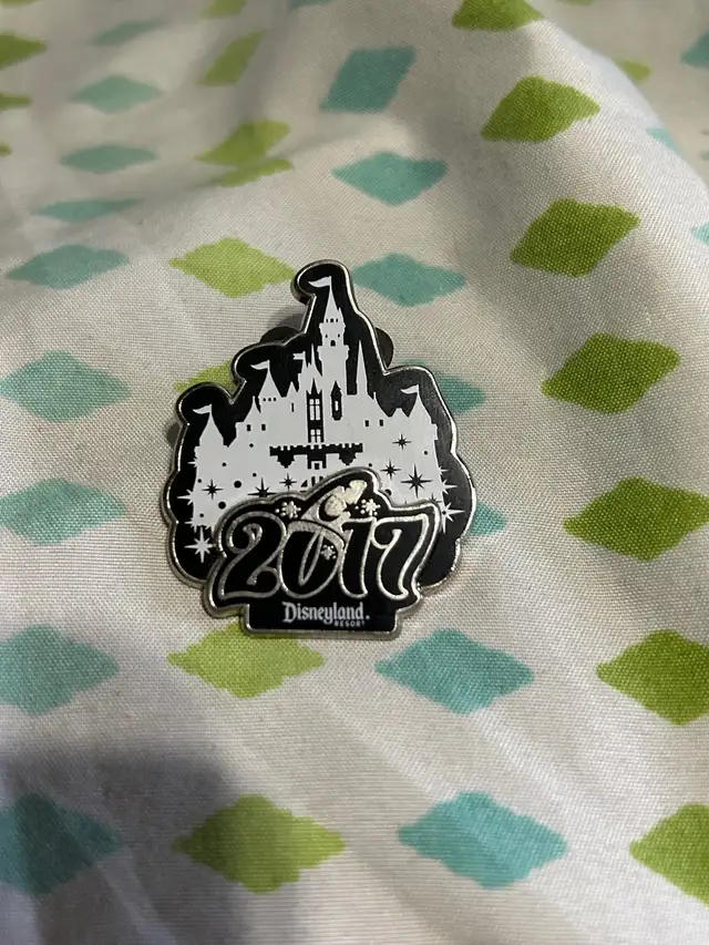 Disneyland pins in Arts & Collectibles in Calgary - Image 8