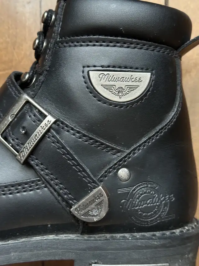 Milwaukee Motorcycle Boot Bottes Moto in Men's Shoes in City of Montréal - Image 5