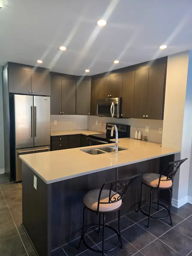 Prime Location -   Executive Condo- 2 Bedrooms 2.5 Baths -$ 1900