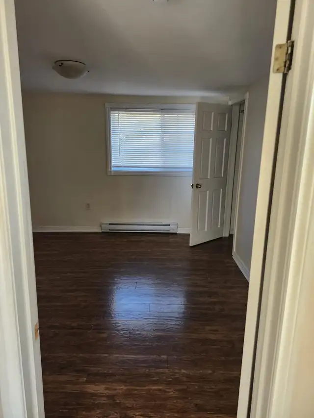 2 Bedroom Apartment with Deck and Backyard and parking Garage in Long Term Rentals in Saint John - Image 7