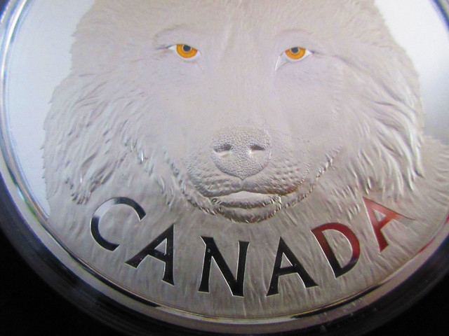 2017 IN THE EYES OF THE TIMBER WOLF 1 KG Silver Proof Coin in Arts & Collectibles in Calgary - Image 3