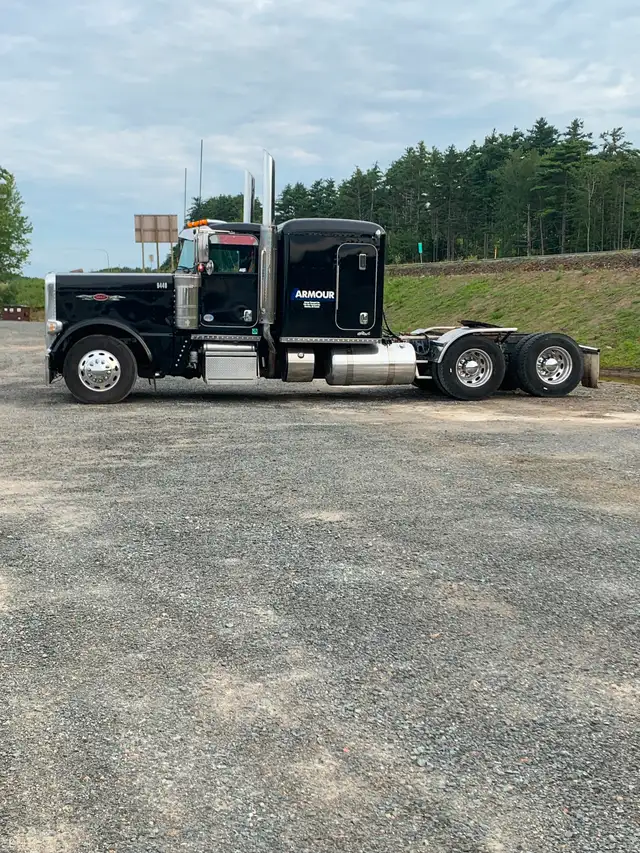 2020 Pete for sale in Heavy Trucks in Bridgewater - Image 4