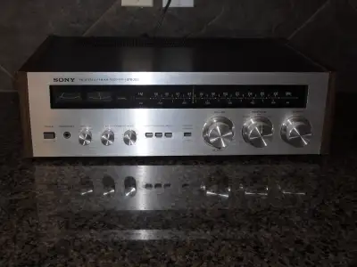 Vintage Sony STR-2800 receiver in mint condition, View more
