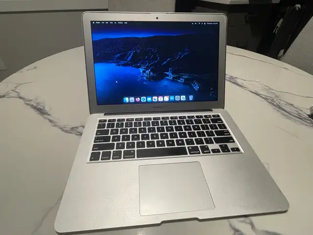 2015 13” MacBook Air (Read Description) in Laptops in St. Albert - Image 4