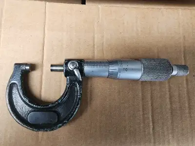 For sale a 0-1" Micrometer Machinist Inspection Tools. First $30 takes it. Call George at 519-969-87...