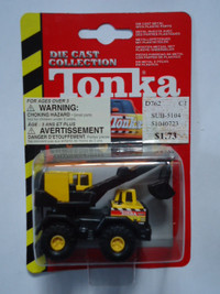 Tonka Mighty Backhoe 1/64 Scale (Yellow)