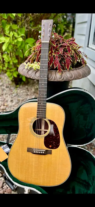 martin hd 28 in Guitars in Canada | Kijiji Marketplaces