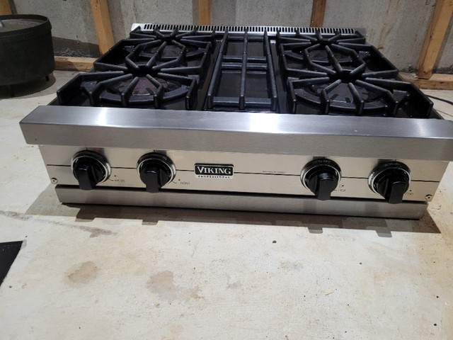 Viking commercial quality gas cooktop in Stoves, Ovens & Ranges in Winnipeg
