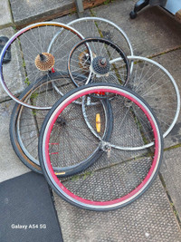 BICYCLE WHEELS SOME WITH TYRES 