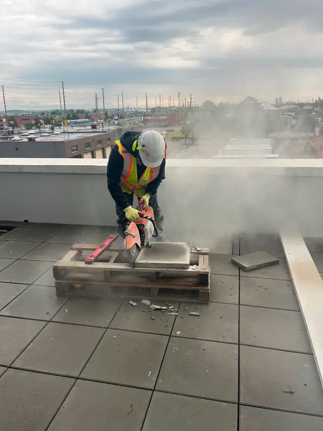 Experienced hardscaper required asap in Construction & Trades in City of Toronto - Image 3